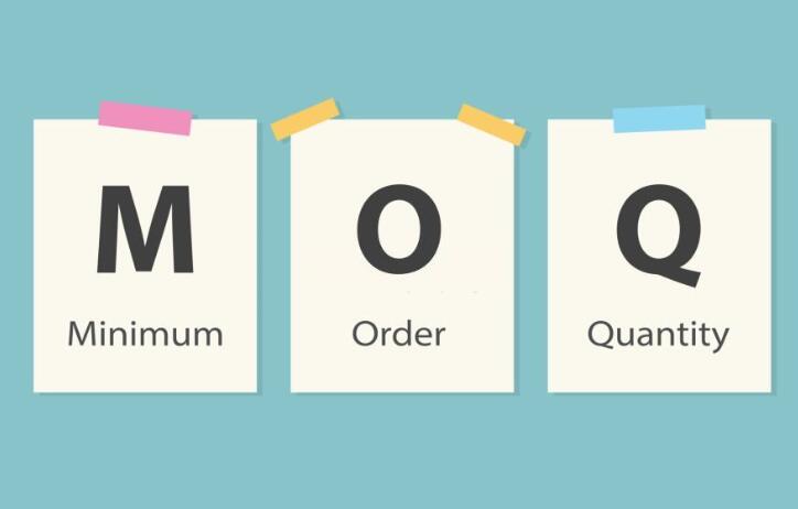 Qué debemos hacer si la cantidad del pedido del cliente no cumple con la MOQ (cantidad mínima de pedido)?